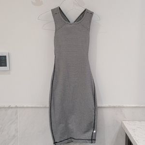 Lululemon Knitt dress